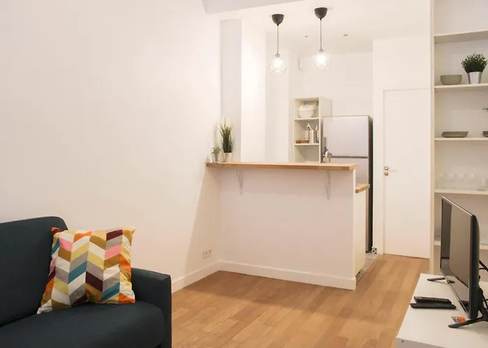 Appartement 30 M Near Canal St Martin Paris